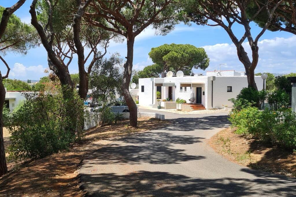 Sunny Villa With Golf Front View 维拉摩拉 外观 照片