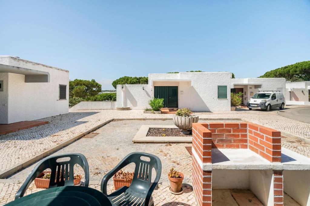 Sunny Villa With Golf Front View 维拉摩拉 外观 照片